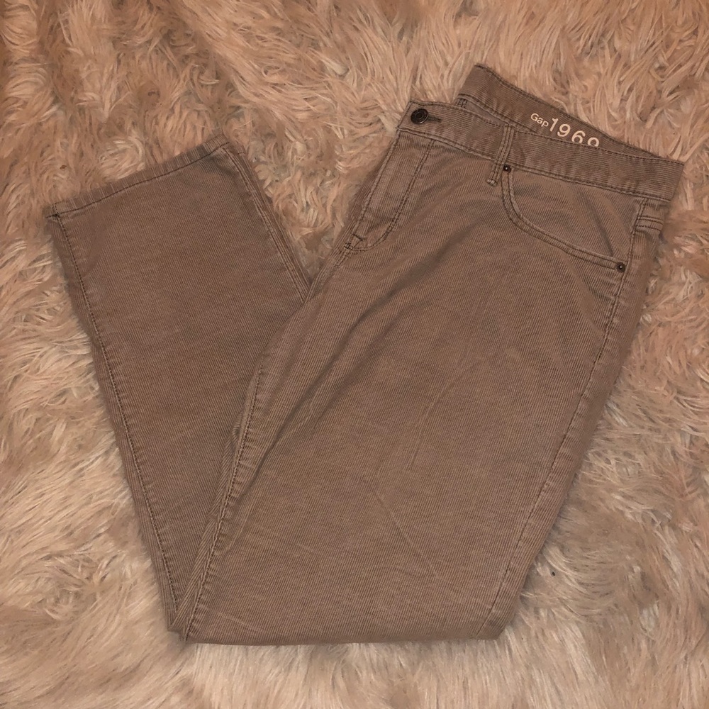 Tan “sexy boyfriend” cut corduroy Gap pants